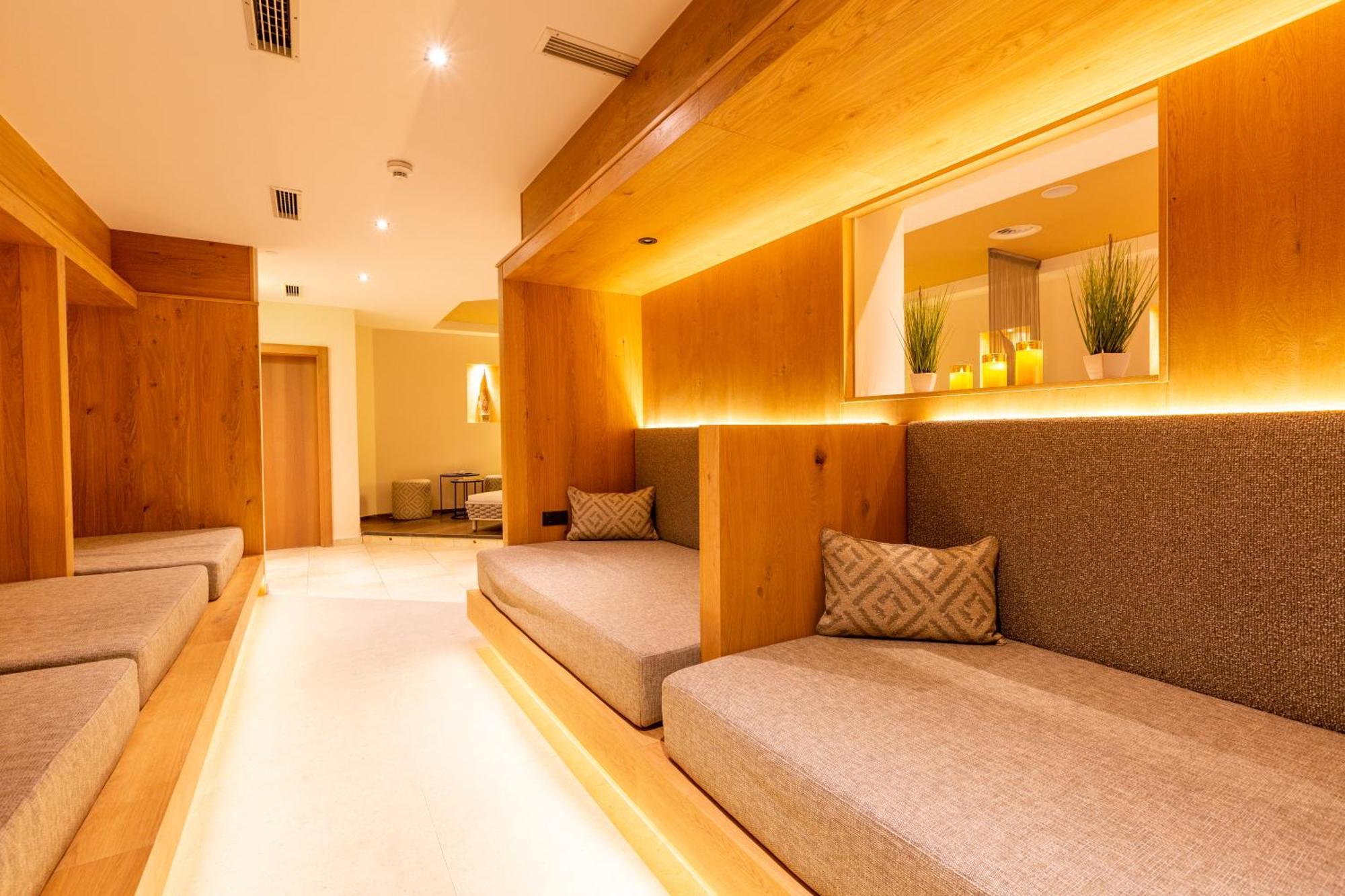 Hotel Mittagskogel Pitztal Sankt Leonhard im Pitztal Luaran gambar